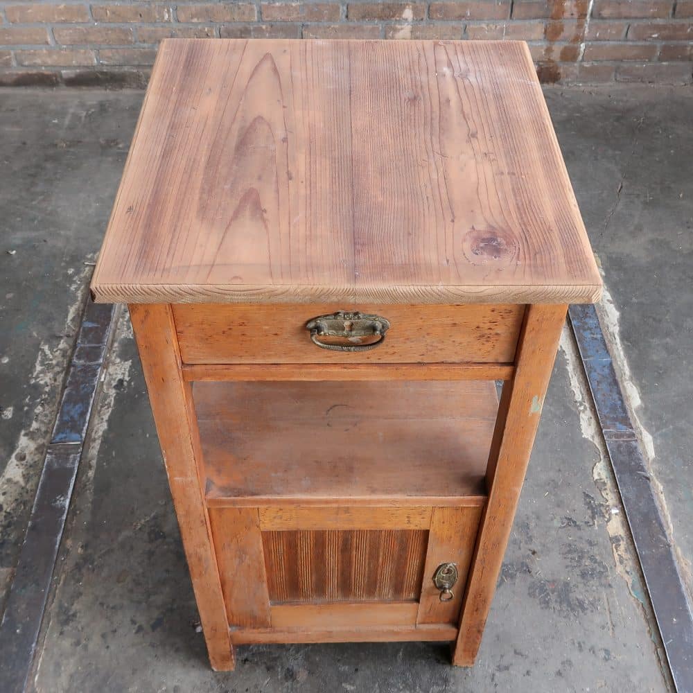 Brocante nachtkastje - Afbeelding 3