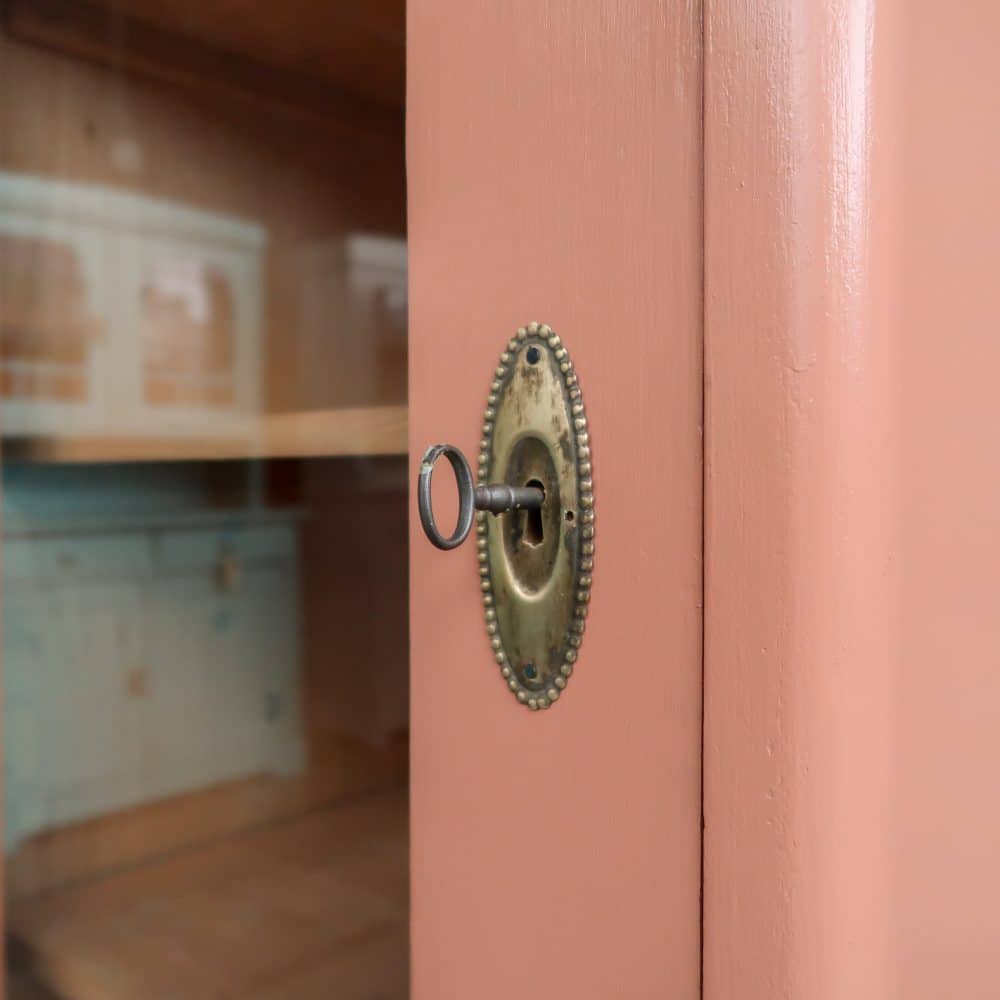Roze eendeurs vitrinekast - Afbeelding 7