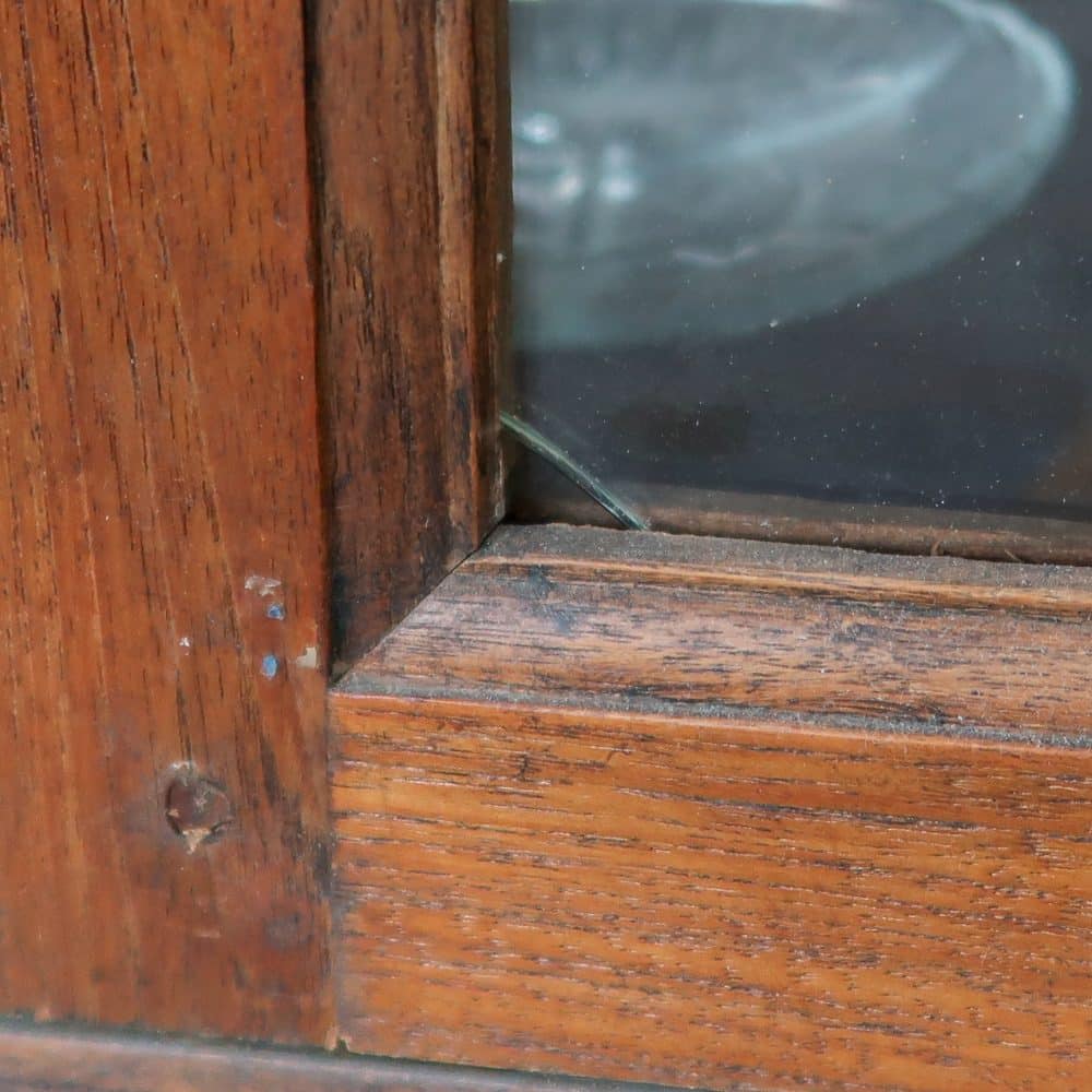 Antieke kast met schuifdeuren - Afbeelding 12