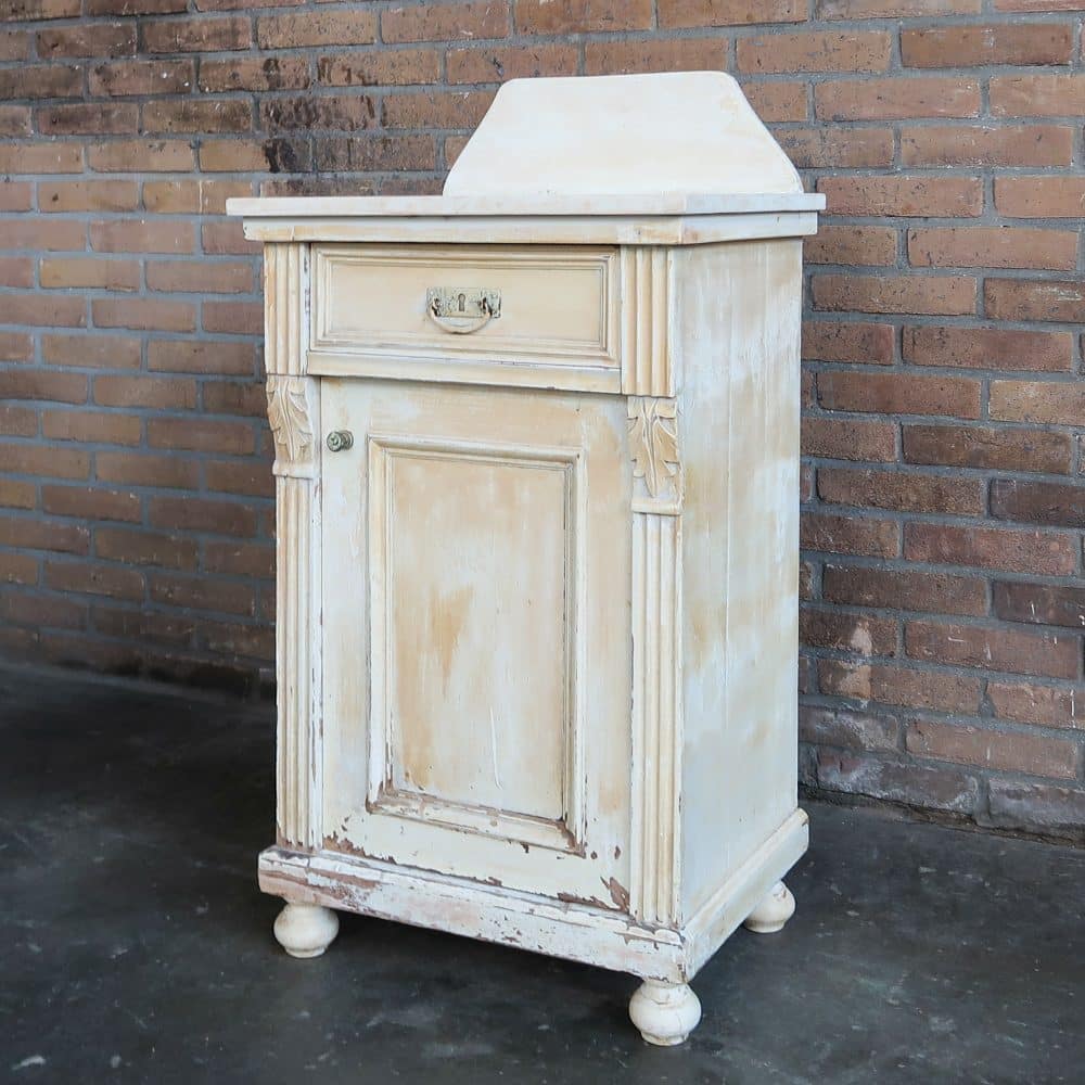 Brocante nachtkastje - Afbeelding 2