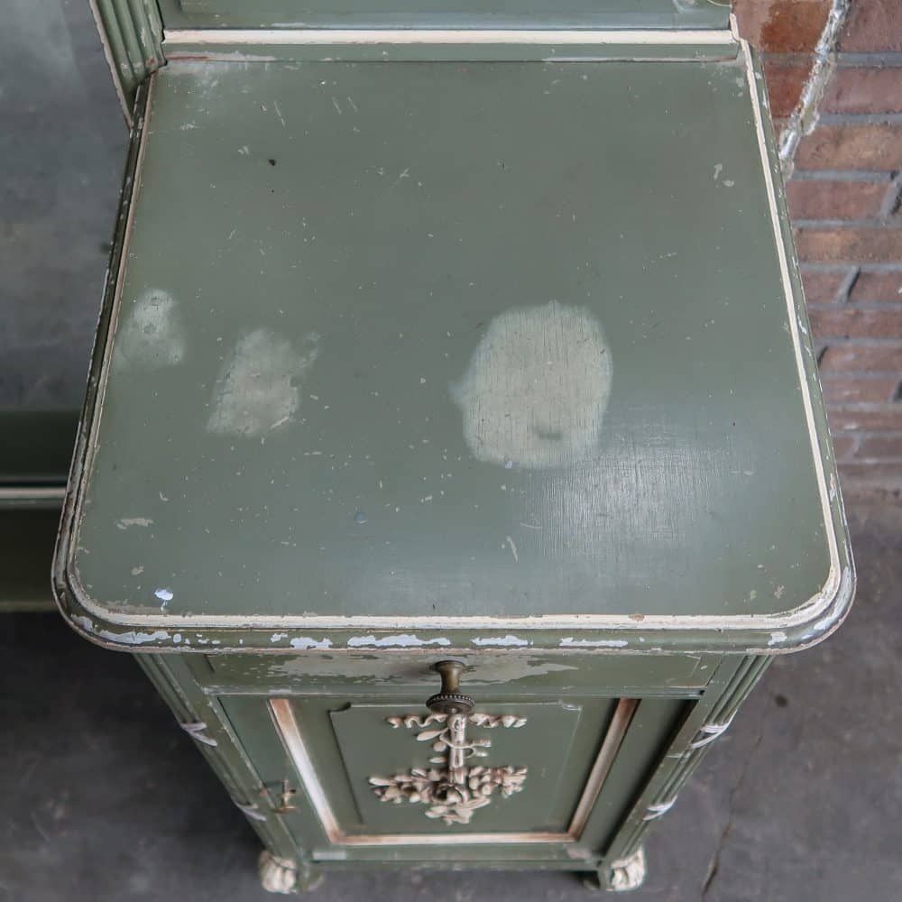 Brocante kaptafel met kandelaars - Afbeelding 3