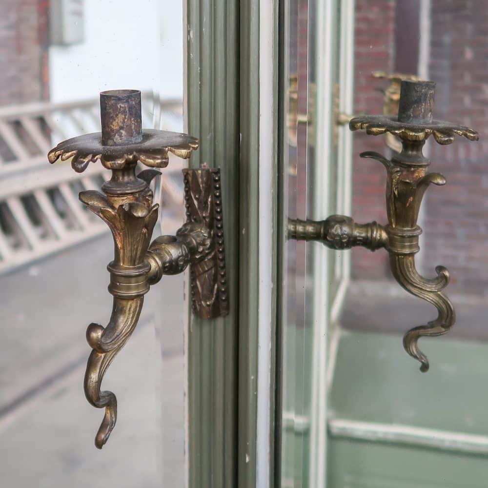 Brocante kaptafel met kandelaars - Afbeelding 12