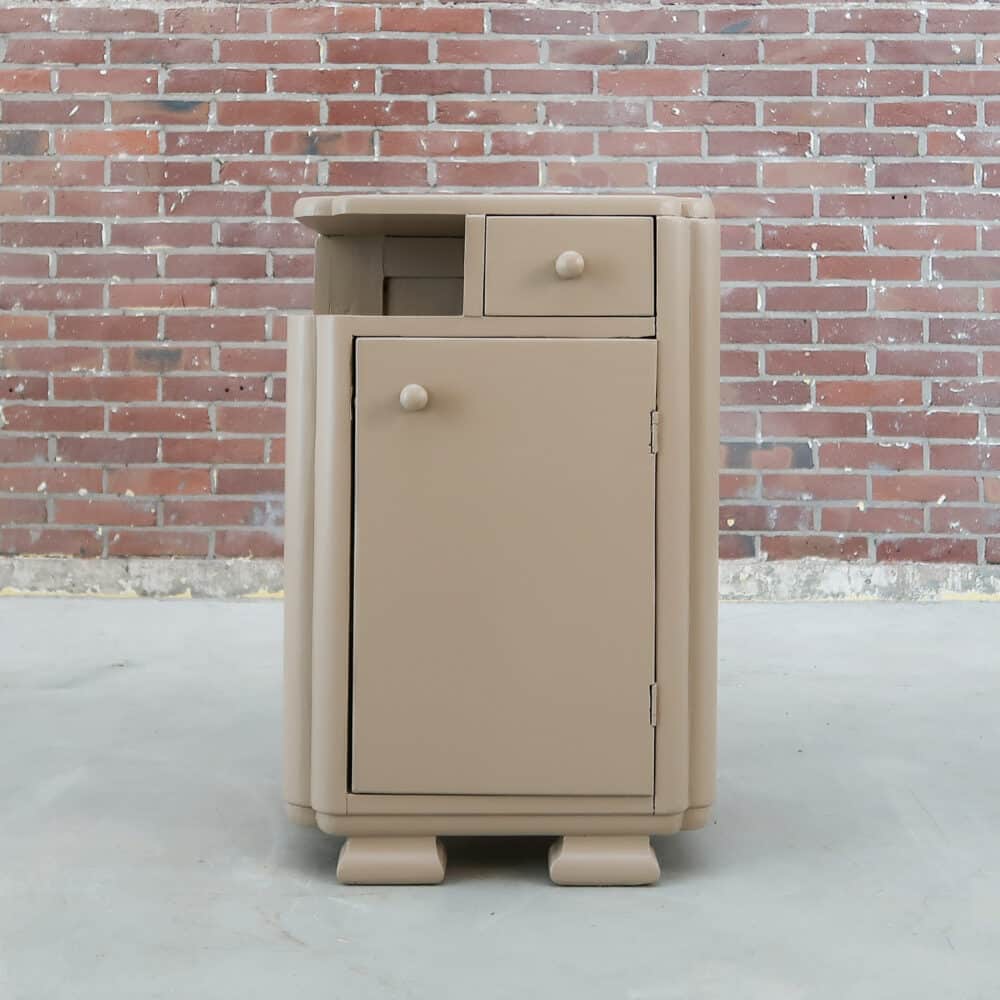 Taupe brocante nachtkastje