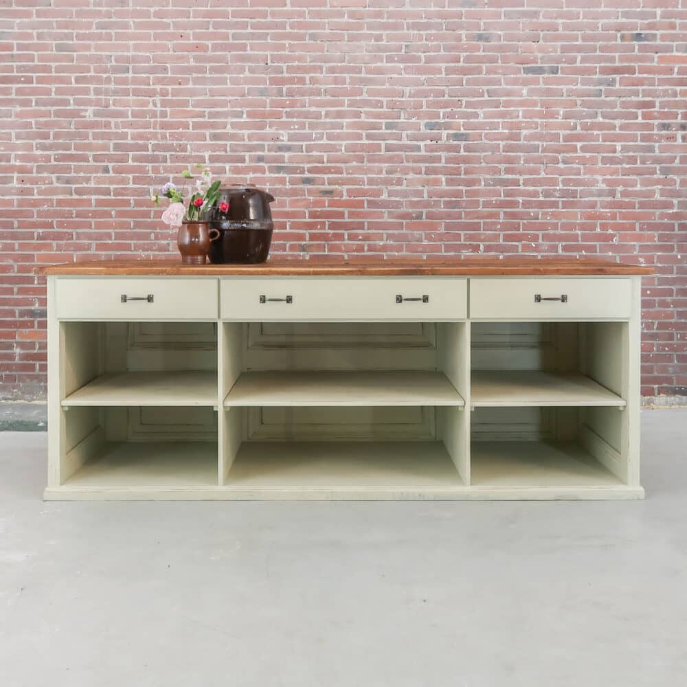Brocante open dressoir