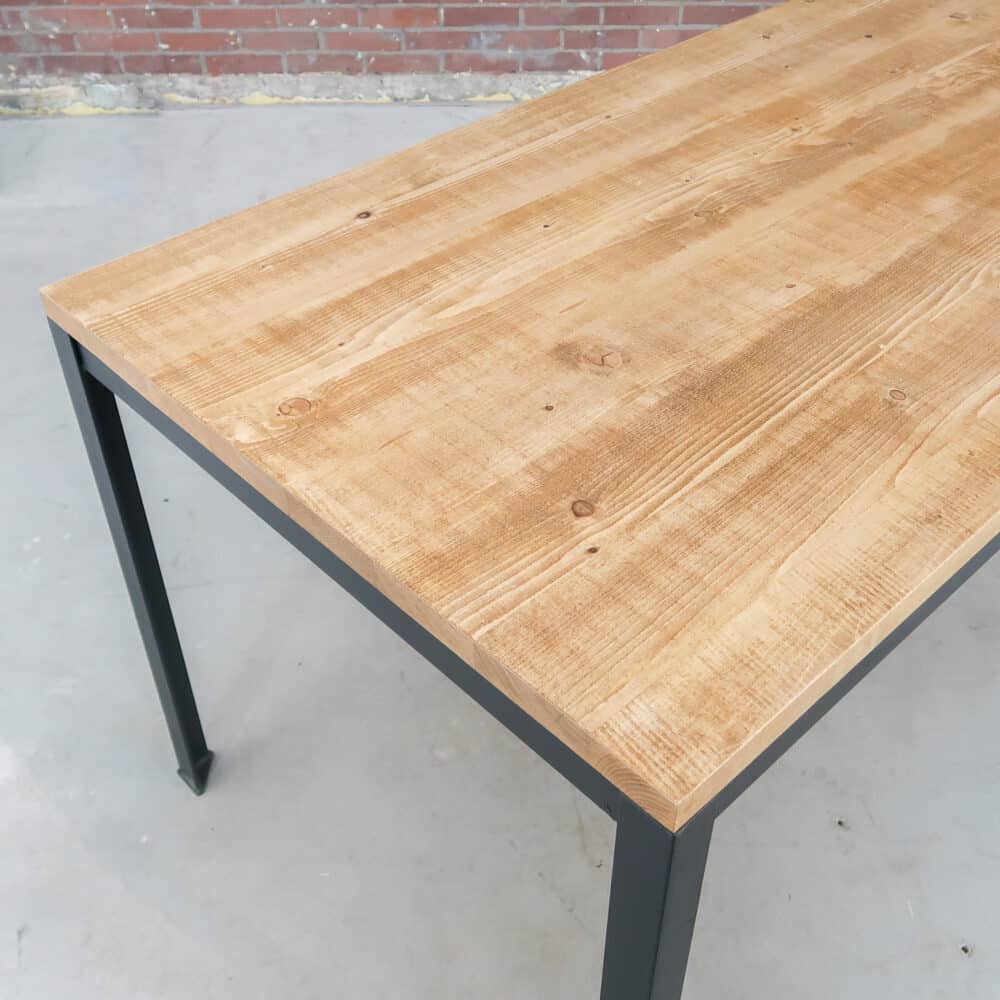 Tafel met metalen frame - Afbeelding 3