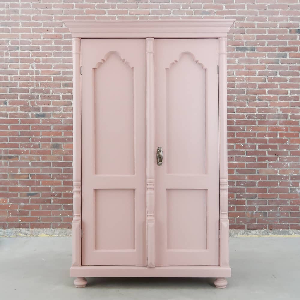 Roze linnenkast