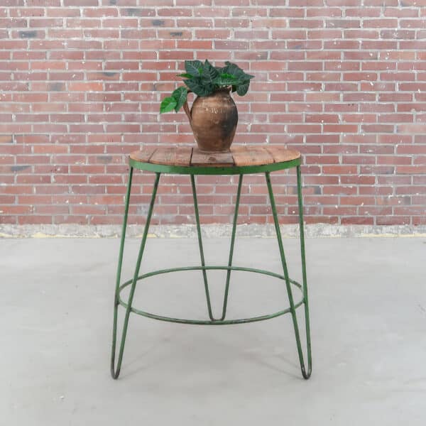 Brocante tuintafeltje