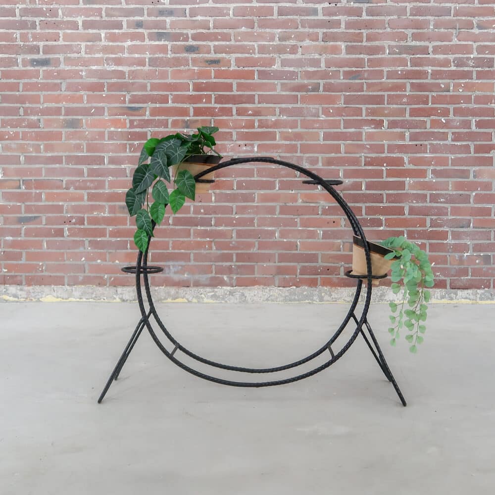 Metalen plantenrek