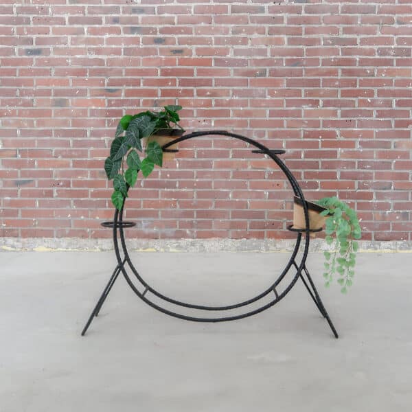 Metalen plantenrek