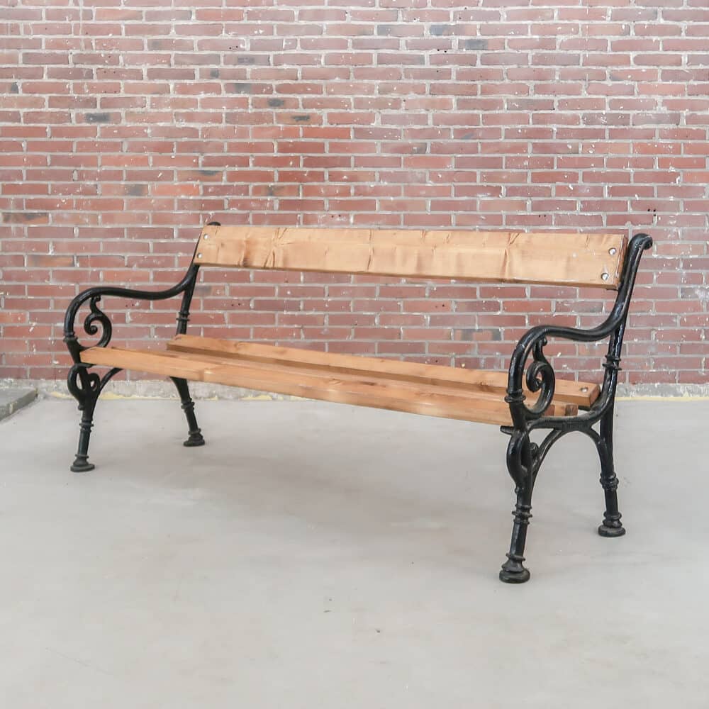 Brocante bank - gietijzeren poten