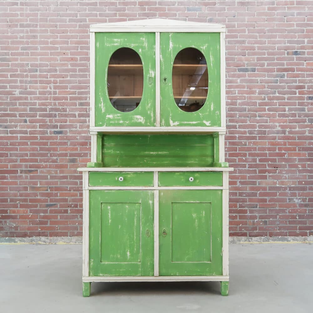 Brocante groene buffetkast