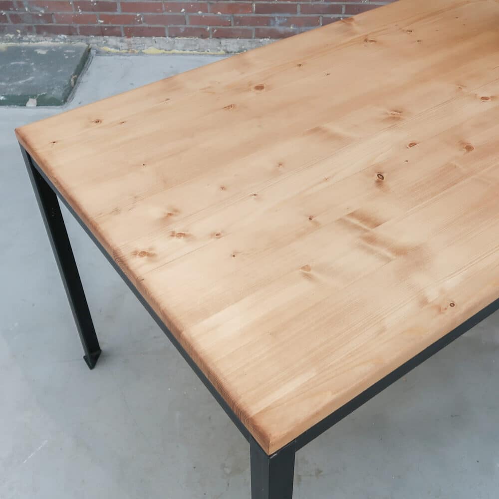 Tafel met metalen frame - Afbeelding 3