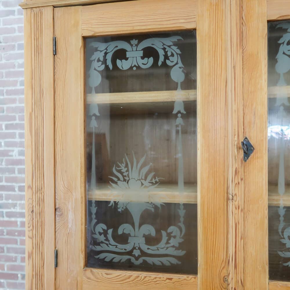 Grenen buffetkast met geëtst glas - Afbeelding 6