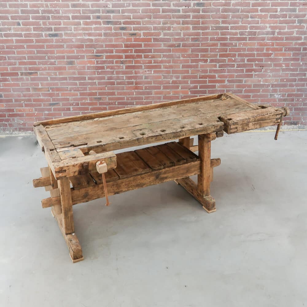 Vintage werkbank met bankschroef – Bild 2