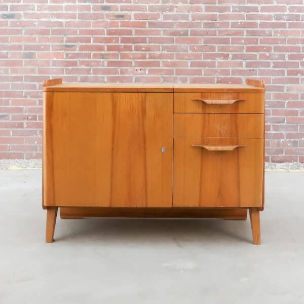Vintage dressoir - Jiří Jiroute