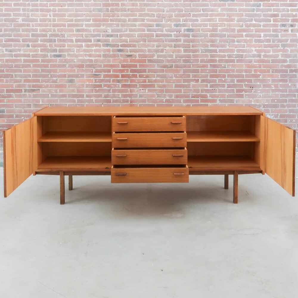 Vintage dressoir - Interier Praha - Afbeelding 4