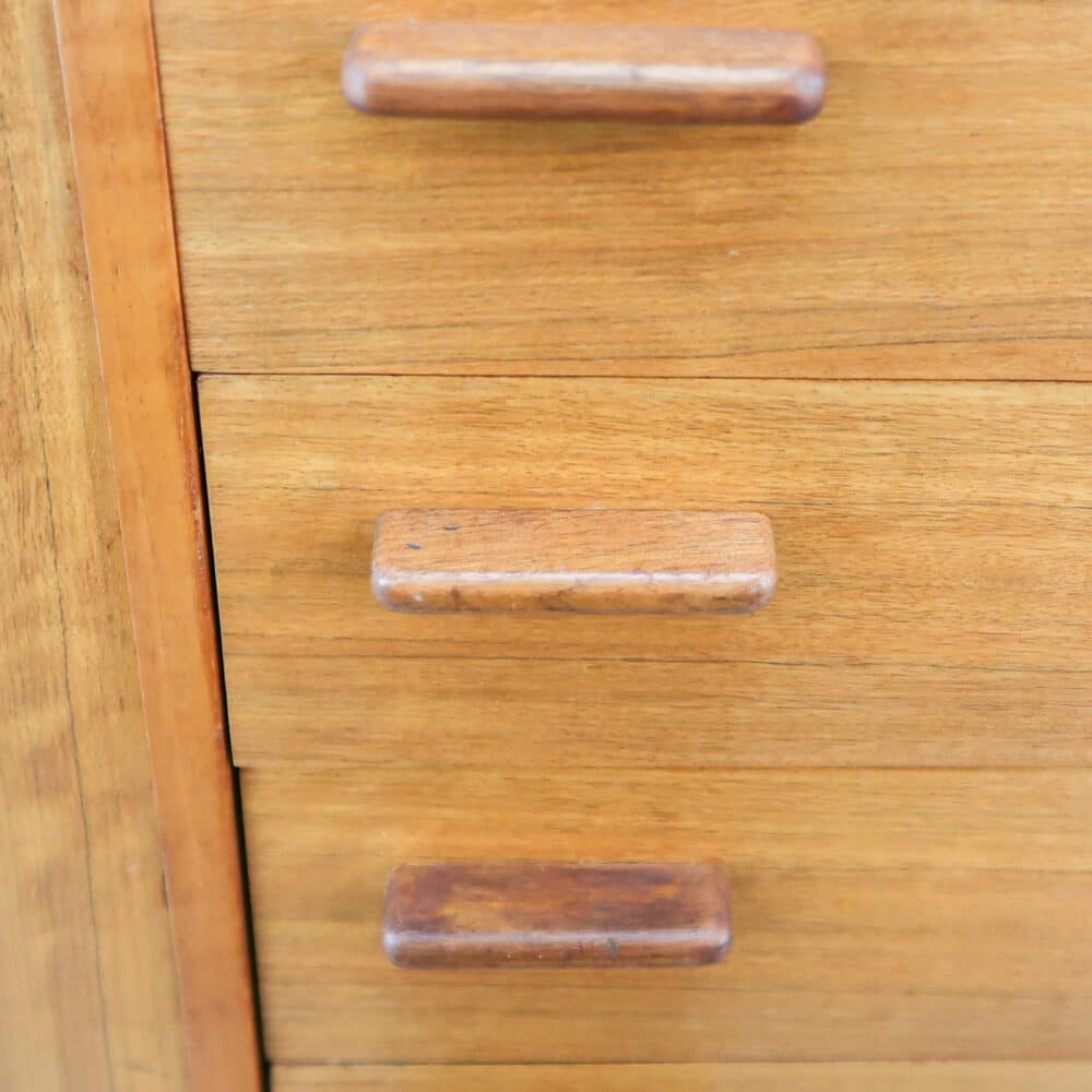 Vintage dressoir - Interier Praha - Afbeelding 6