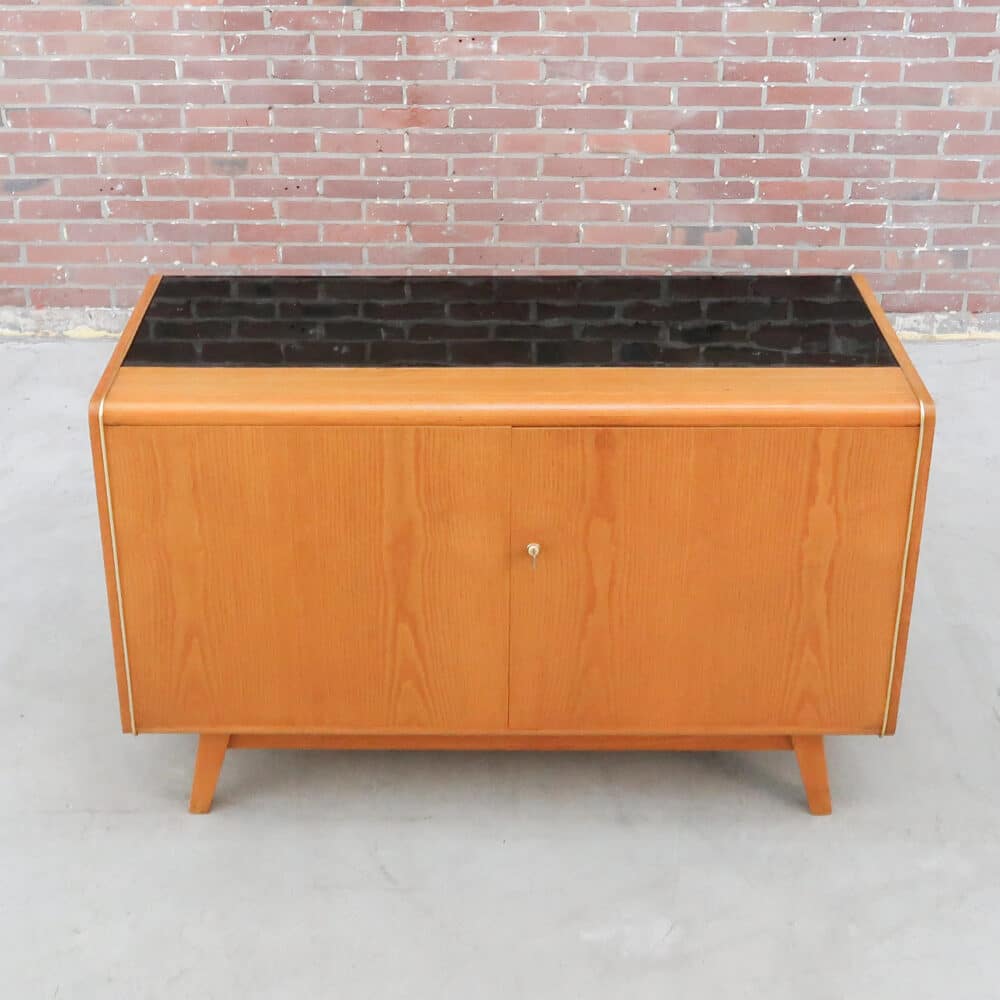 Vintage dressoir van Jitona - Afbeelding 2