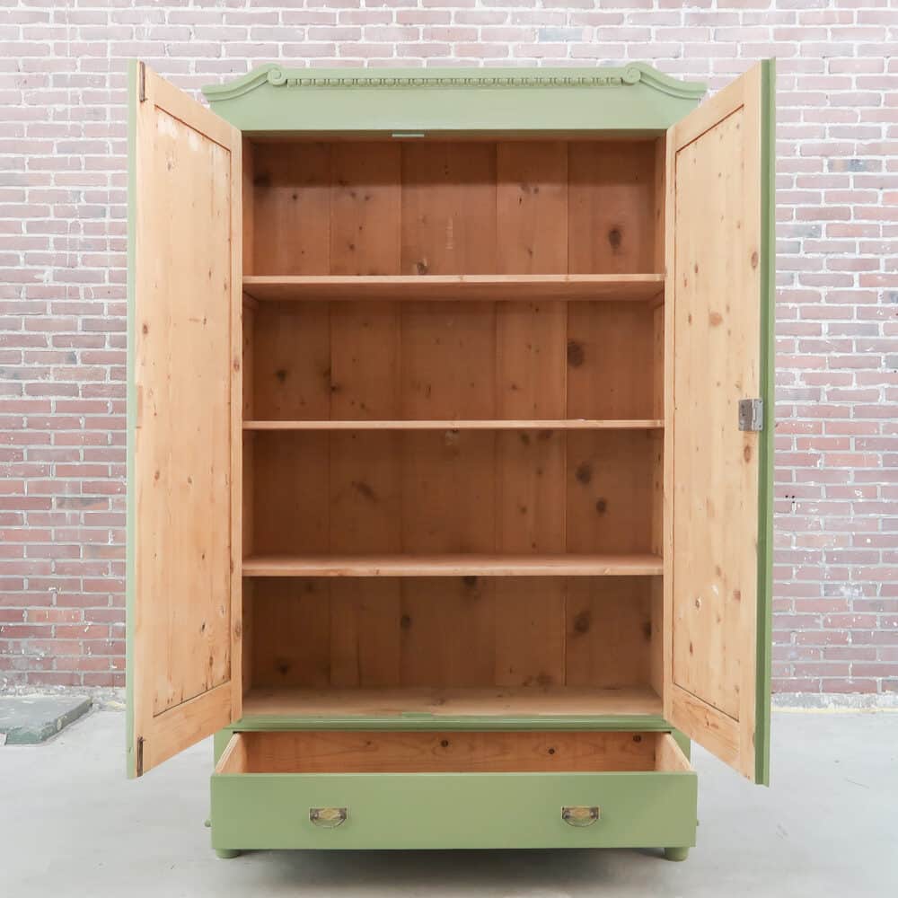 Brocante groene linnenkast - Afbeelding 2