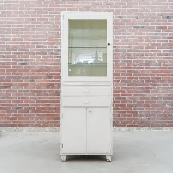 Vintage houten dokterskast