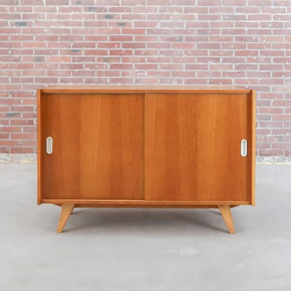Vintage dressoir - Interier Praha