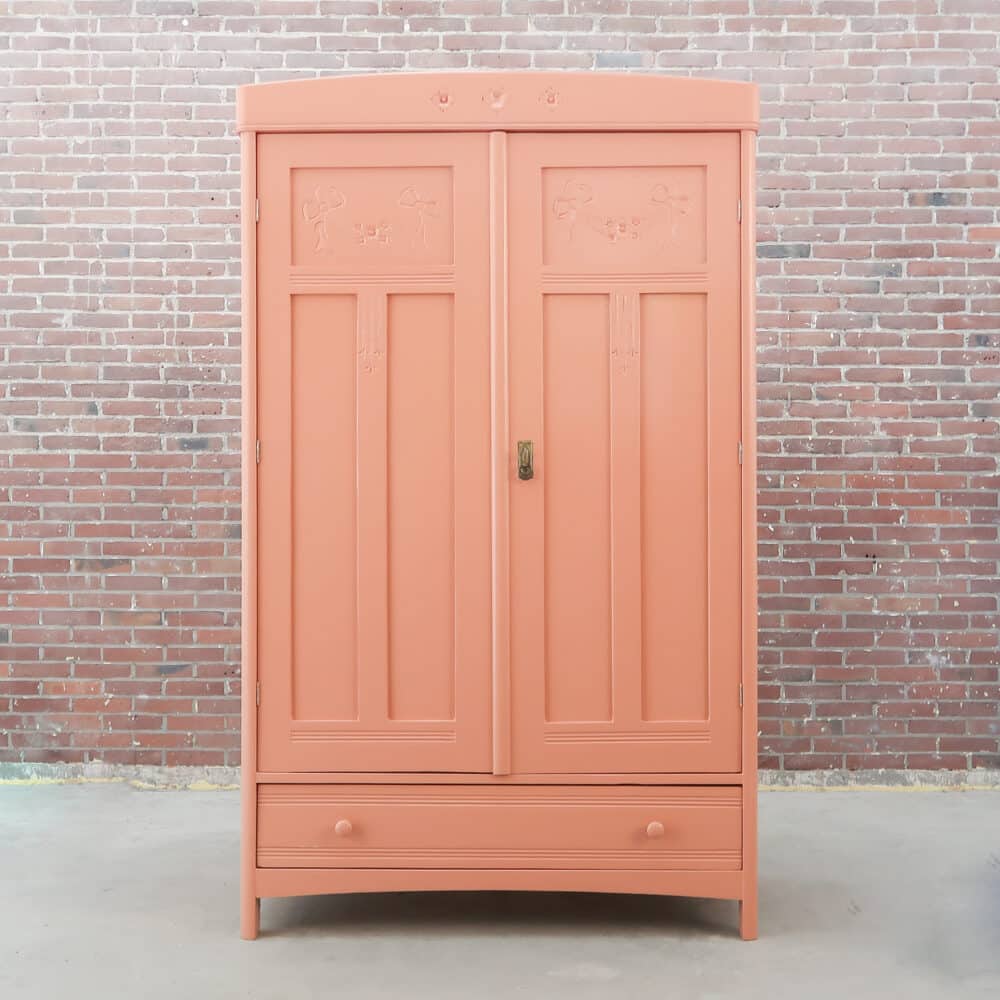 Roze linnenkast