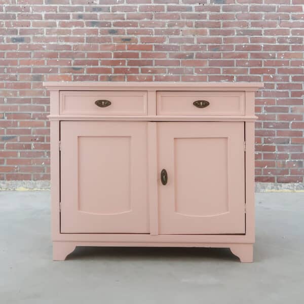 Brocante roze dressoir