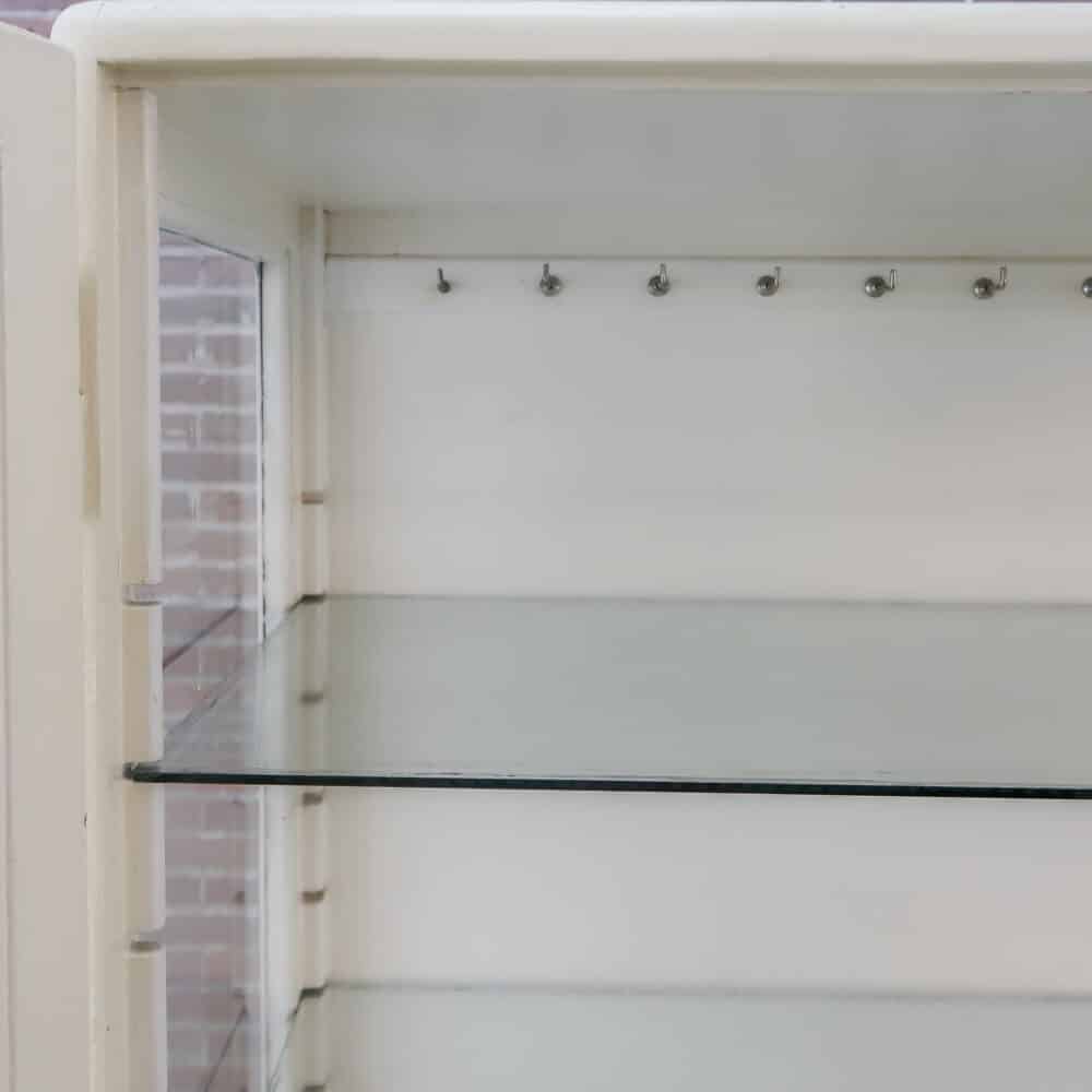 Vintage houten dokterskast – Bild 4