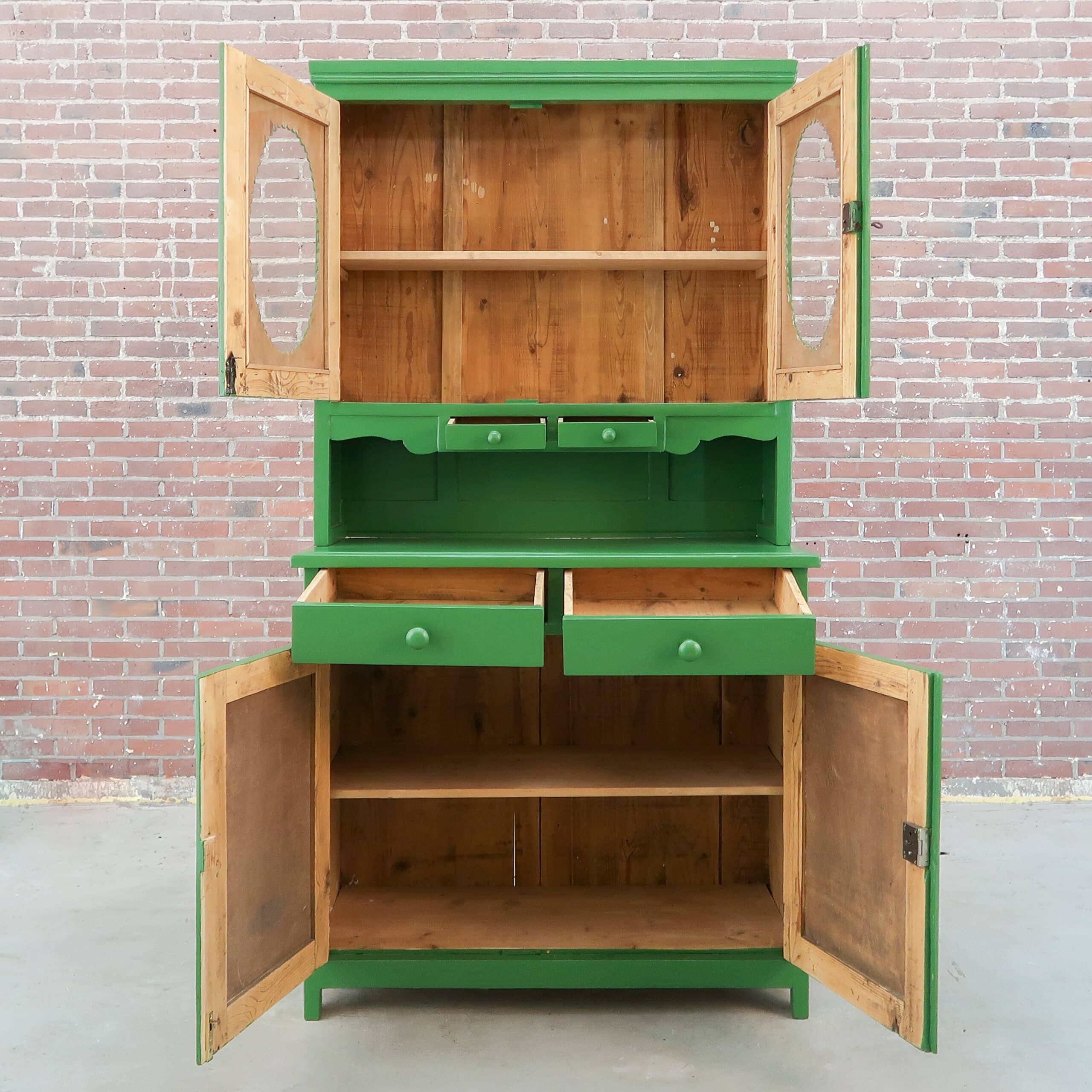 Brocante groene buffetkast - Afbeelding 2