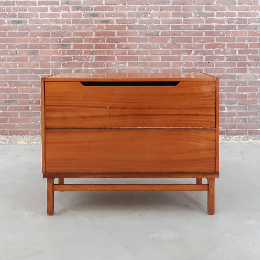 Mid-century dekenkast