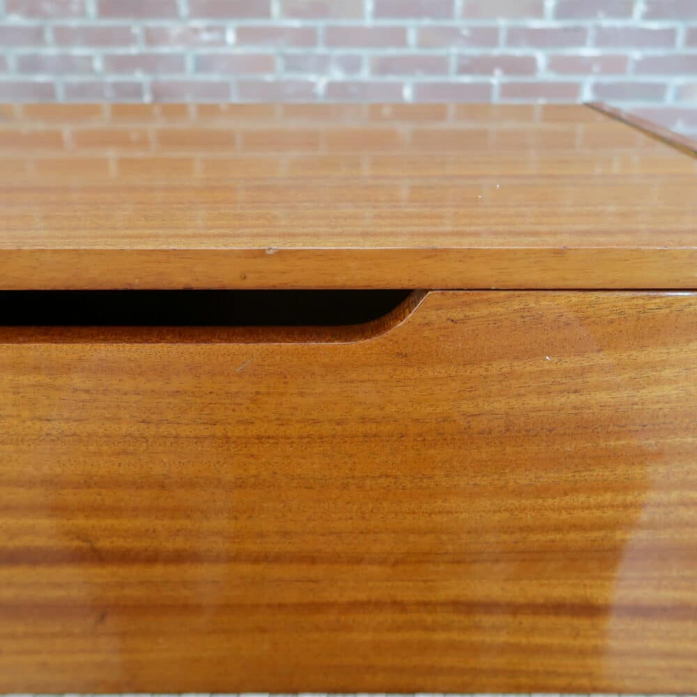 Mid-century dekenkast – Bild 4