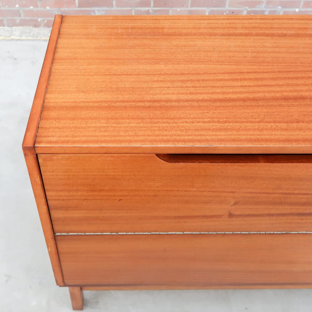 Mid-century dekenkast – Bild 5