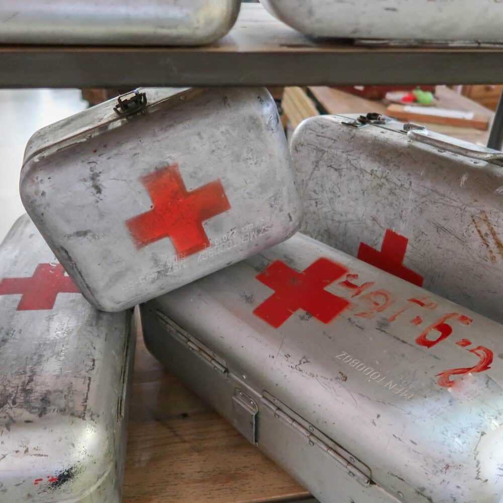 Hongaarse medicijnblikken – Bild 3