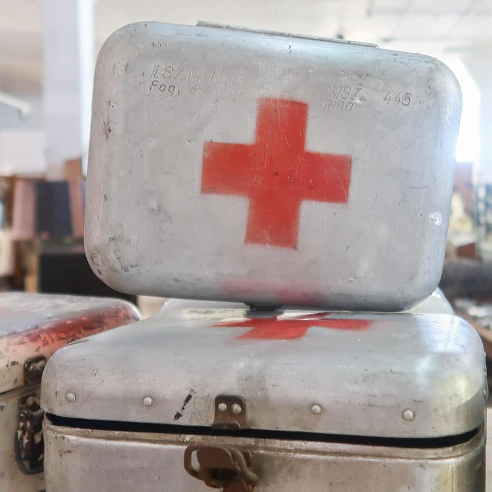 Hongaarse medicijnblikken – Bild 4