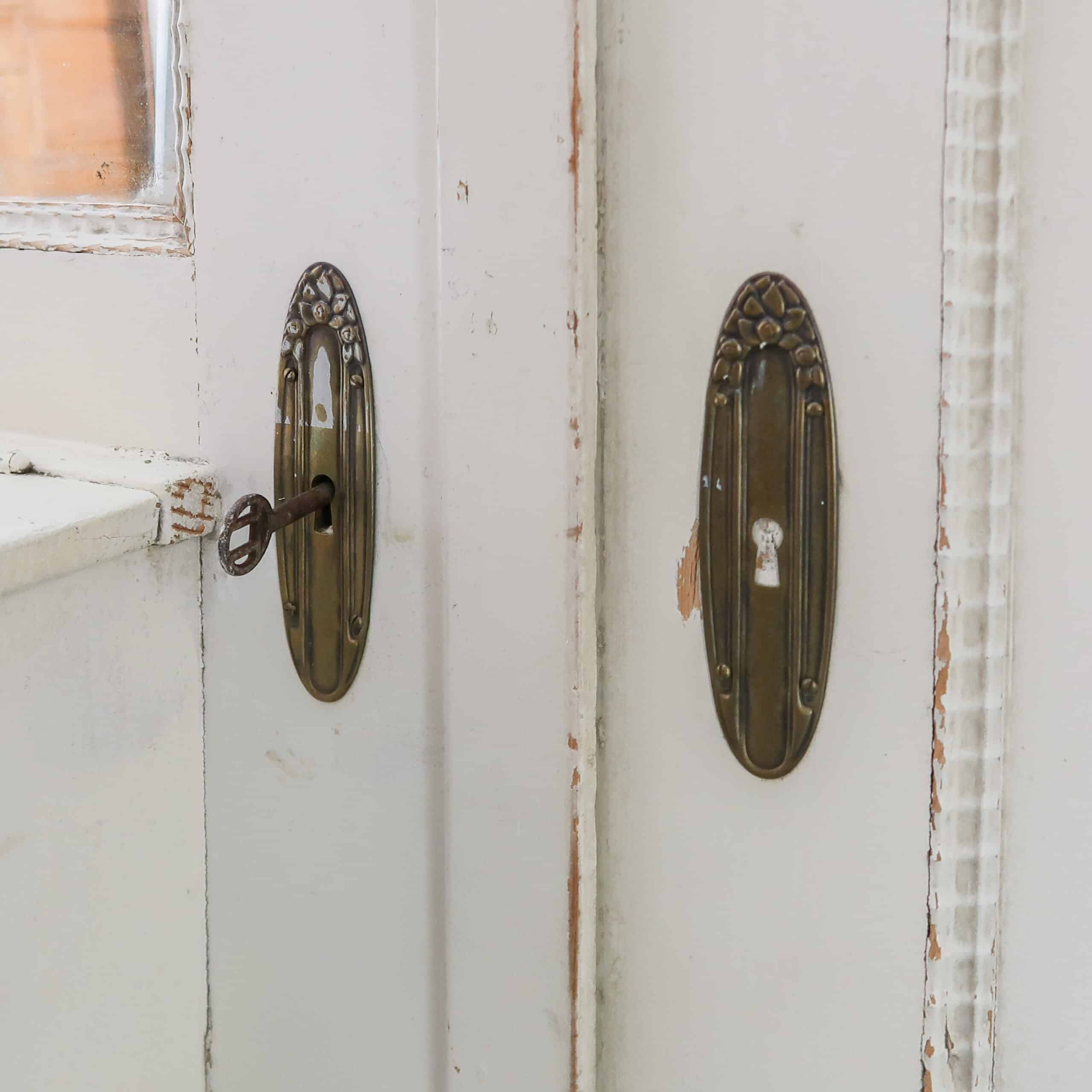 Driedeurs linnenkast - Afbeelding 7