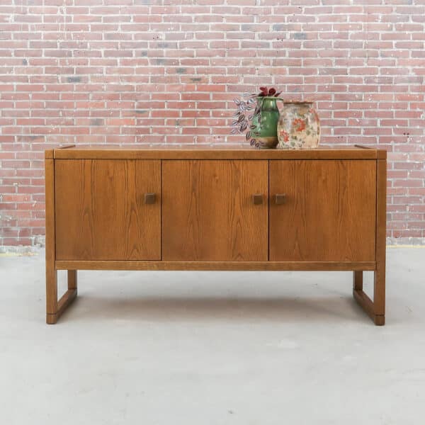 Mid-century dressoir