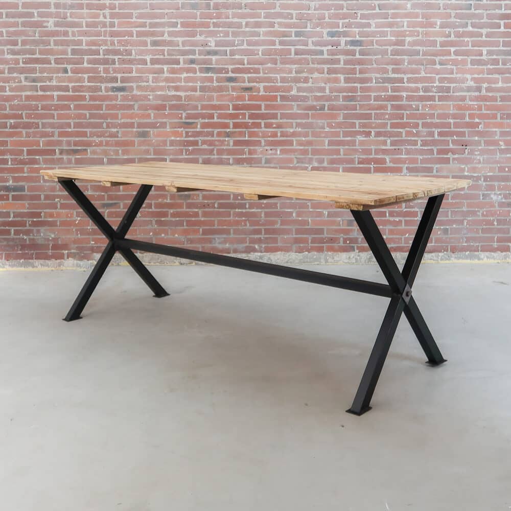 Industriële kruispoot tafel