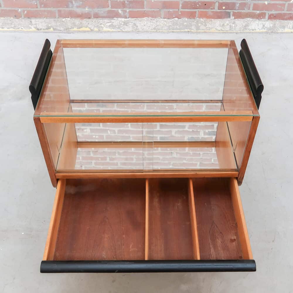 Vintage bar/vitrinetafel - Jindřich Halabala – Bild 5