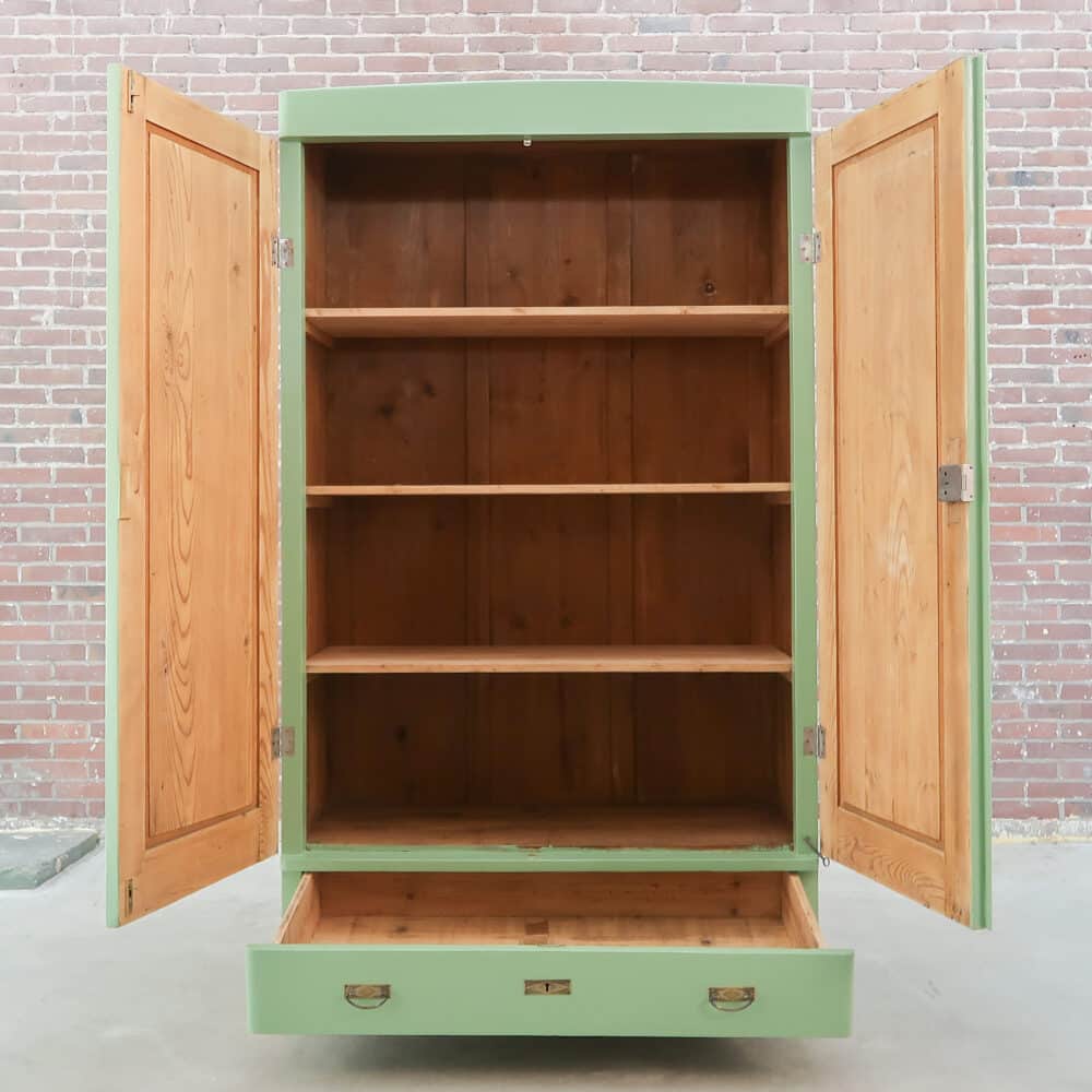 Brocante groene linnenkast - Afbeelding 2
