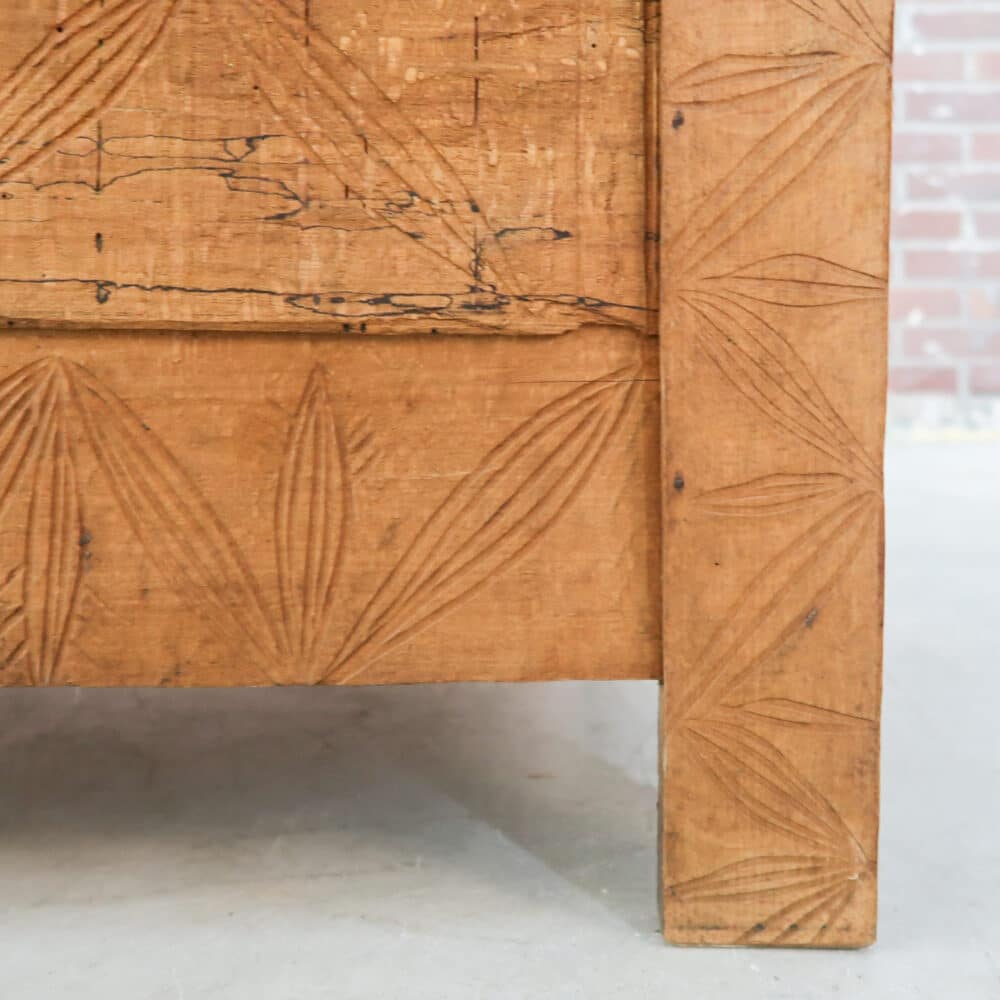 Antieke houten kist - Afbeelding 9