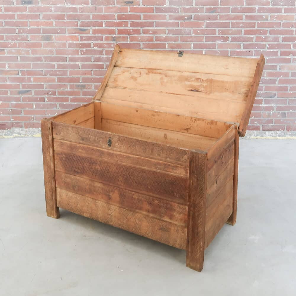 Antieke houten kist - Afbeelding 2