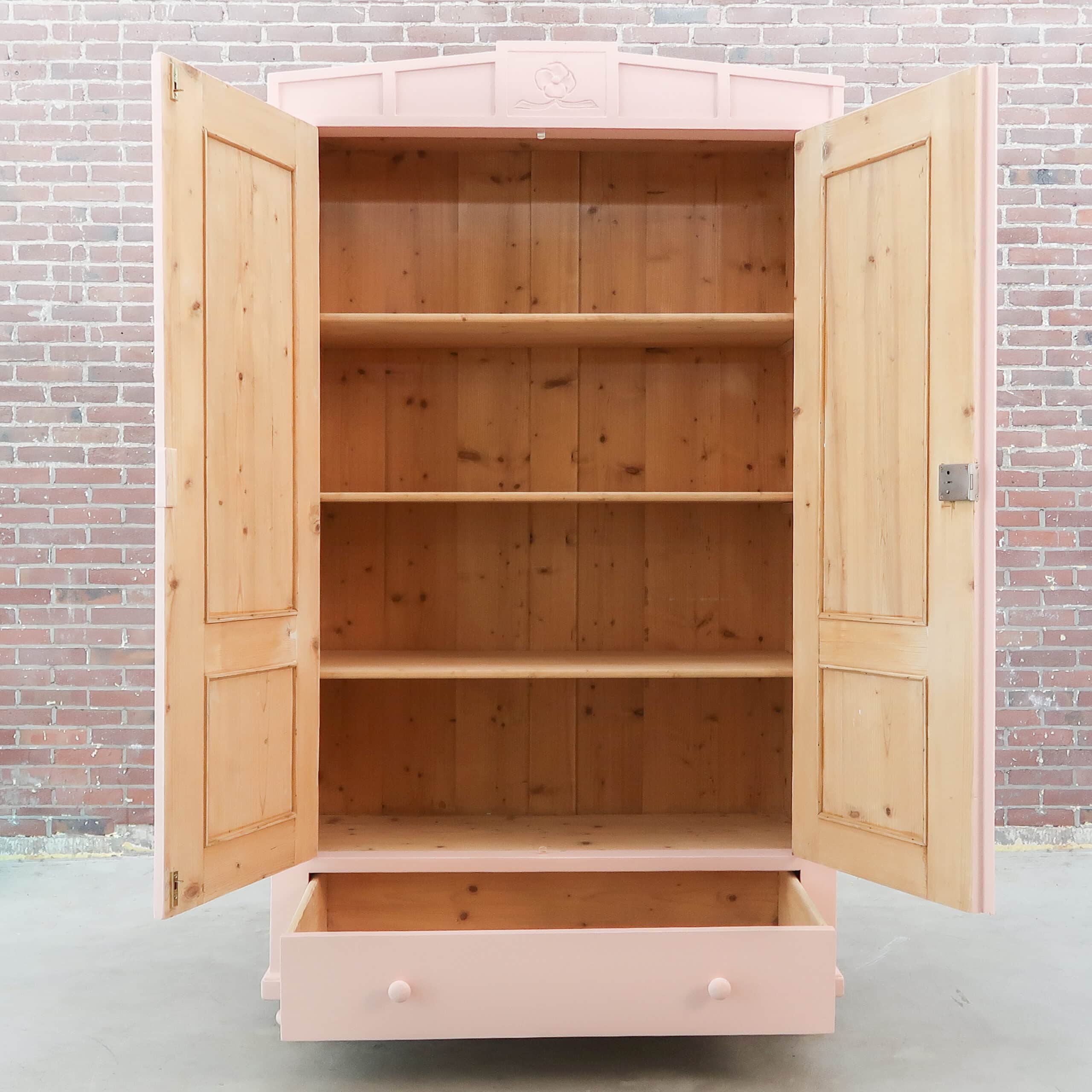 Zacht roze linnenkast met bloemenmotief - Afbeelding 2