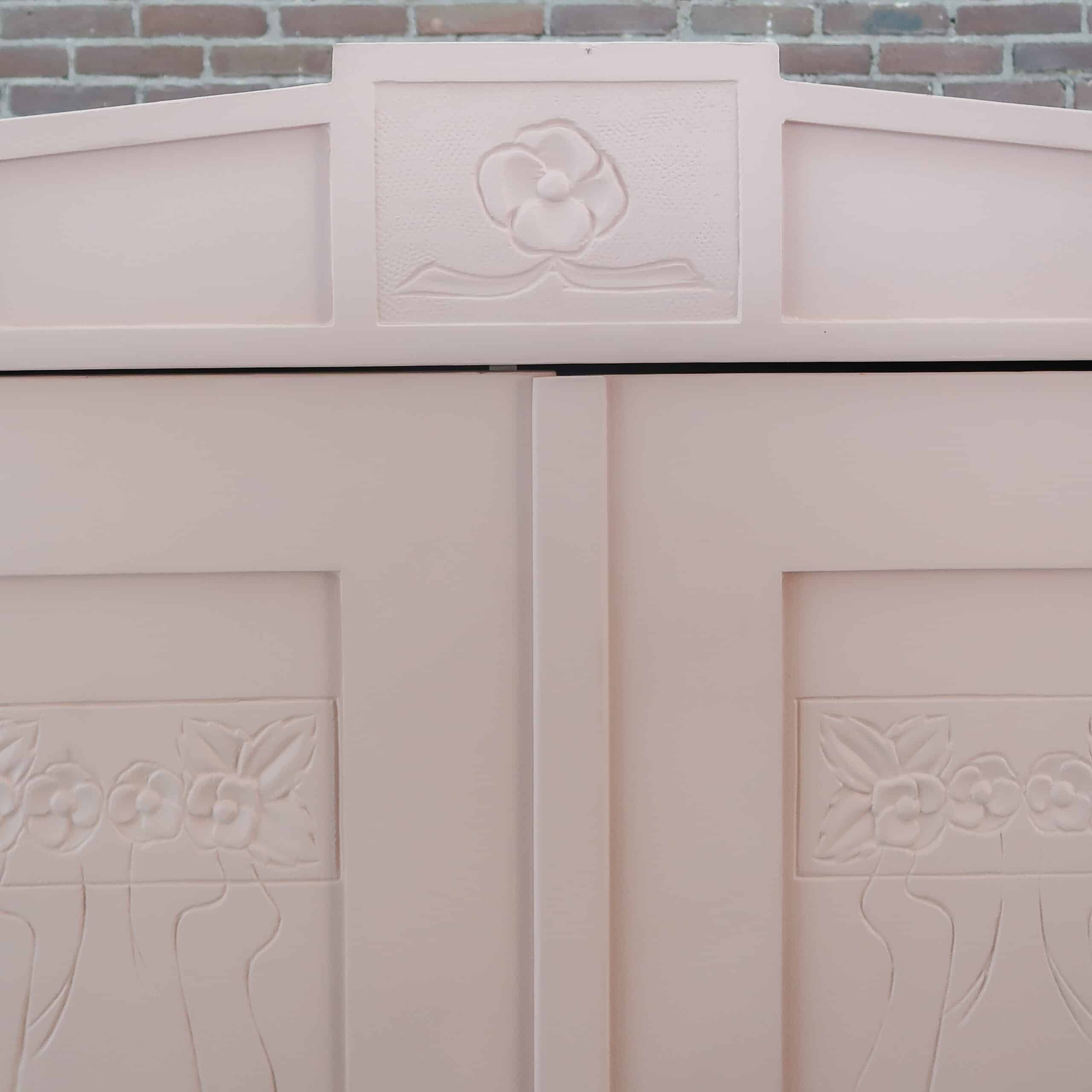 Zacht roze linnenkast met bloemenmotief - Afbeelding 3