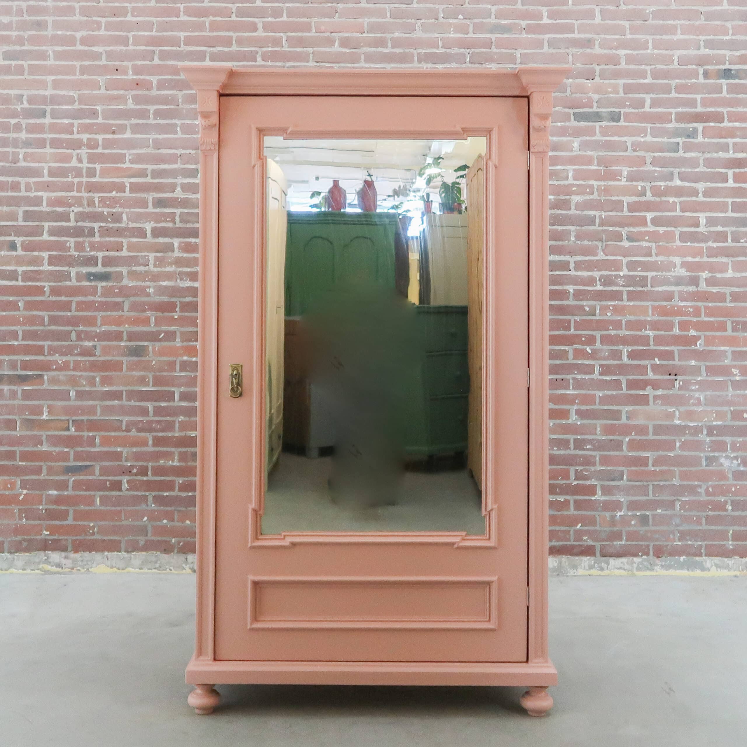 Roze eendeurs spiegelkast - Afbeelding 2