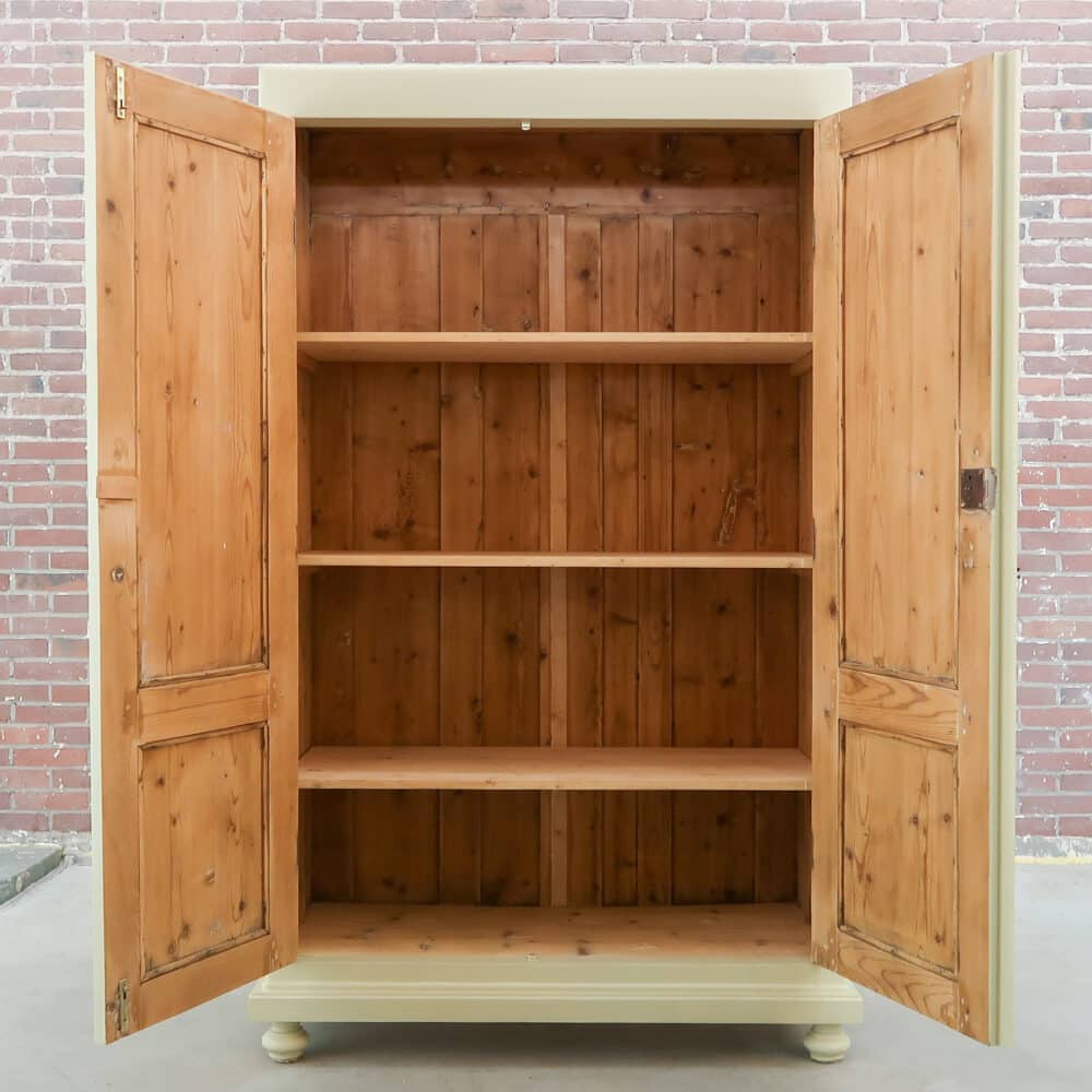 Brocante crème linnenkast - Afbeelding 2