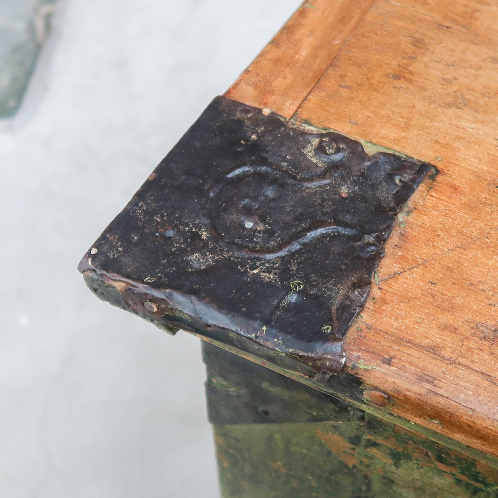 Grote antieke kist - Afbeelding 8