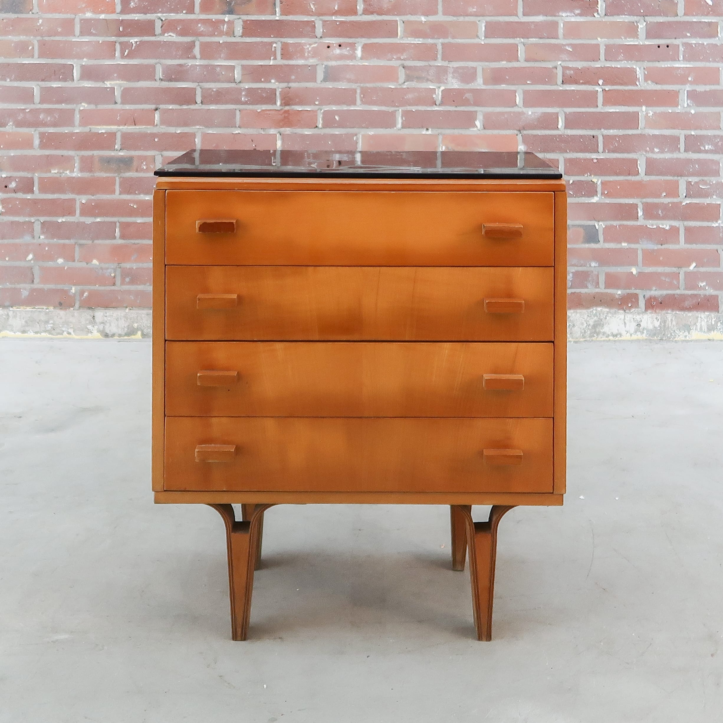 Vintage nachtkastje - Novy Domov