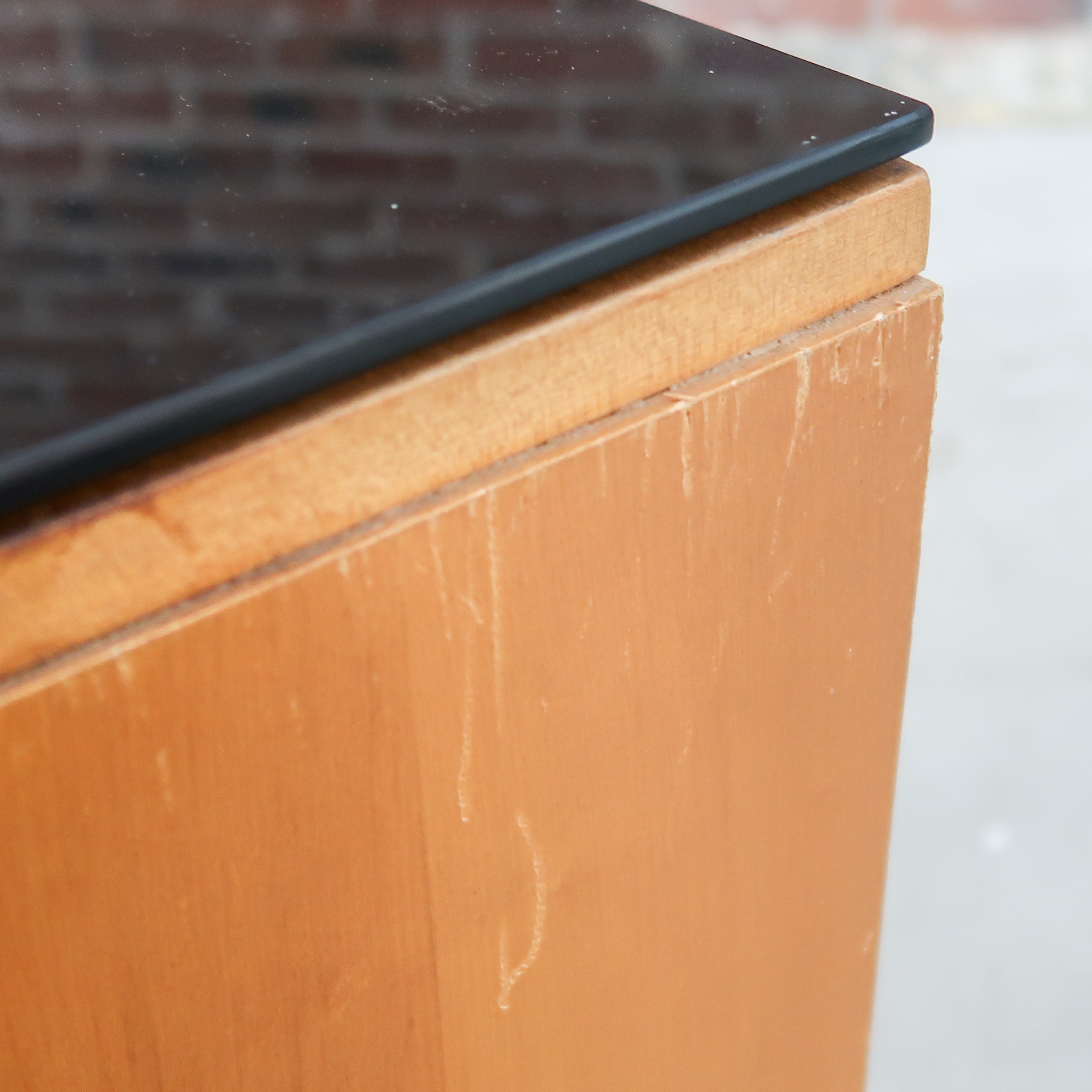 Vintage nachtkastje - Novy Domov - Afbeelding 7