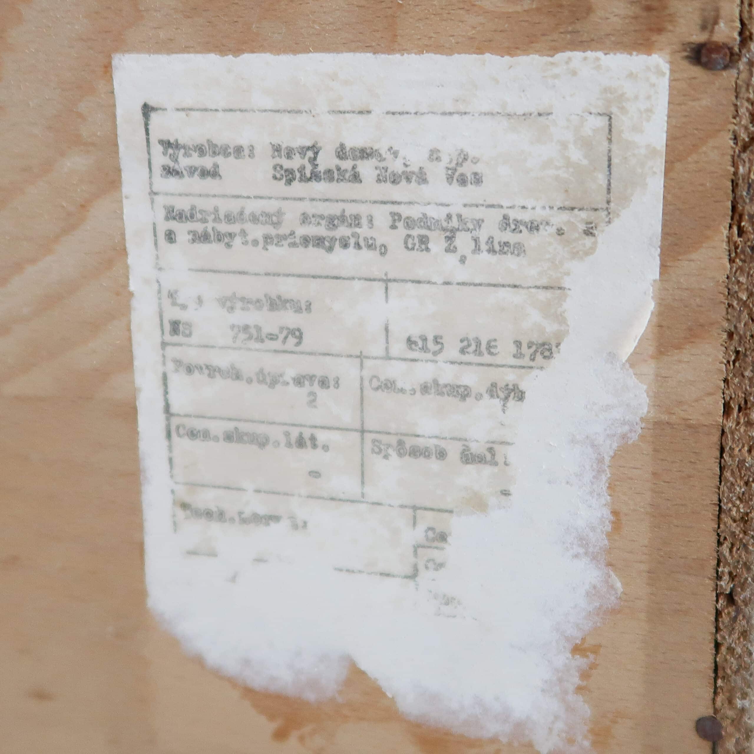 Vintage nachtkastje - Novy Domov - Afbeelding 10