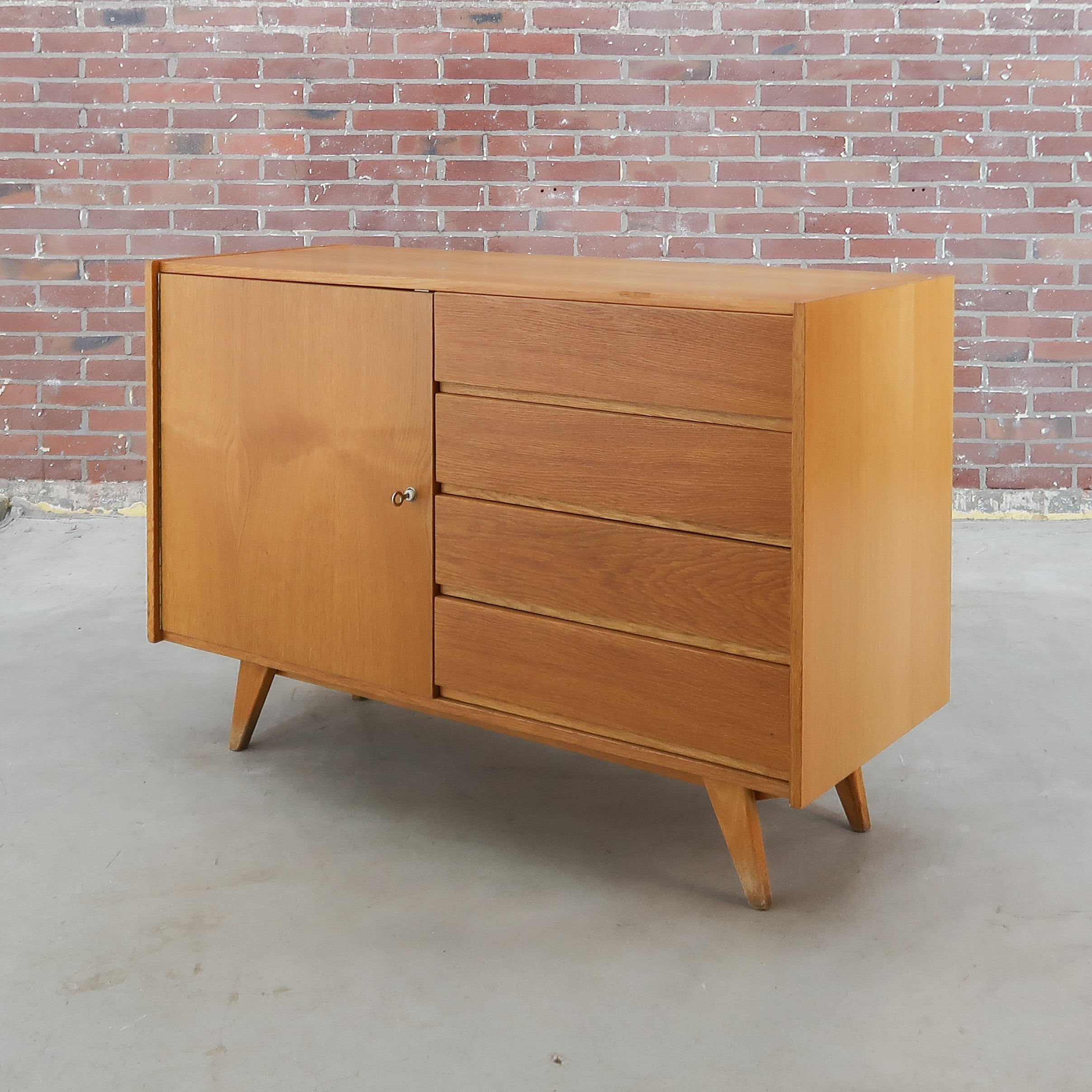 Mid-century dressoir van Jiří Jiroutek - Afbeelding 10